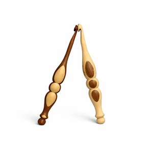 Crochets à crochet en bois Galaxy, aiguilles à tricoter ergonomiques, outils faits main à finition lisse, crochet en bois. - Product Image 2