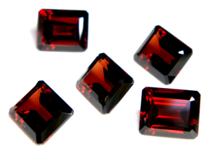 PDM Gems, Nueva Llegada de Gemas de Granate, Corte Esmeralda de 7x9 mm, Juego de 5 Piezas, Total de 15 Quilates Aprox. Para anillos, colgantes y pendientes - Product Image 4
