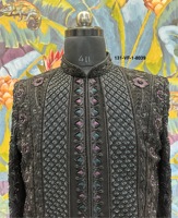 Sherwani en soie noire pour homme, longueur genou, tenue de mariage traditionnelle avec broderies complexes et travail de sequins, style Inde Pakistan