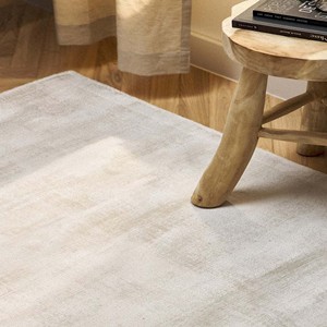 Tapis d'appoint en viscose tissé à la main effet vieilli – Beige soyeux éclatant champagne – Tapis abstrait moderne ultra doux pour salon, chambre et décoration intérieure - Product Image 5