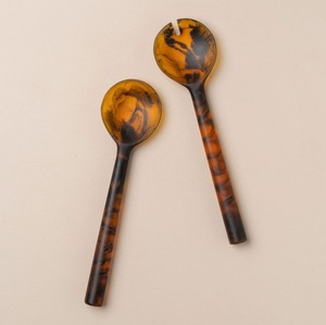 Cuchara y Tenedor de Resina de Lujo para Servir Ensaladas en Bodas, Coloridos, Ligeros, de Mango Largo, Pulidos, Capacidad de 20 ml, Aptos para Lavavajillas - Product Image 1