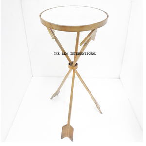 Mesa Auxiliar de Diseño Decorativo con Forma de Flecha, Mueble de Metal de Lujo, Mesa Lateral Redonda de Aluminio, Fabricada a Mano - Product Image 1