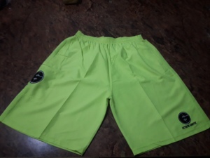 Shorts de plage d'été 2025 pour hommes, en polyester, brodés de perles, taille élastique, séchage rapide, anti-rides, haute qualité, prix abordable - Product Image 6