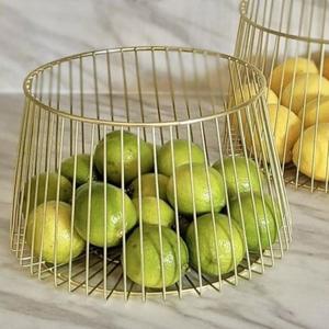 Cesta de frutas de alambre metálico dorado de lujo con tapa, recipiente de almacenamiento a prueba de polvo para exhibición en mesa de cocina, decoración moderna para el hogar - Product Image 4
