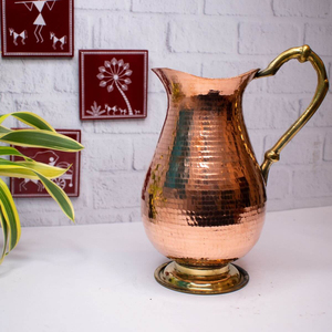 Carafe à eau indienne en cuivre martelé, pichet en métal traditionnel, design vintage fait main, durable pour les boissons et les fêtes - Product Image 3