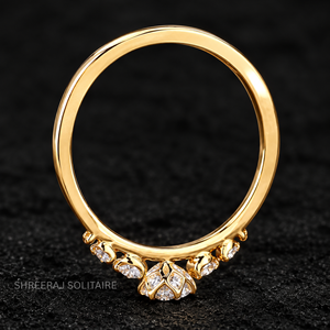 แหวนเพชรทรงกลมมินิมอลประดับเพชรไล่ระดับด้านข้าง ทอง 14K 18K แหวนหมั้นสั่งทำพิเศษ - Product Image 3