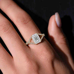 Anillo de Diamantes con Corte Esmeralda en Oro Amarillo, Joyería de Lujo para Mujer, Anillos de Compromiso - Product Image 3