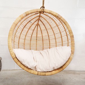 Sillas colgantes redondas para interiores y exteriores, silla colgante de ratán con forma de luna al precio más bajo. - Product Image 2
