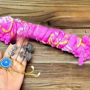 New Arrival Combo Bandhani Silk Dupatta With Earrings and Agate Bracelet for Wedding Gift Return Gift Bridesmaid Gift - Product Image 1