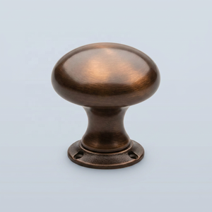 Poignée de meuble ronde en bronze finition antique, poignée de meuble traditionnelle durable pour cuisine, tiroir de commode, anti-rouille - Product Image 1