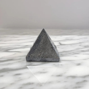 Wholesale 30-35mm Pyramid Muntaha Agate Handmade Natural Stone Bulk Reiki <b>Crystals</b> Hematite Premium Quality Khambhat India - Product Image 2