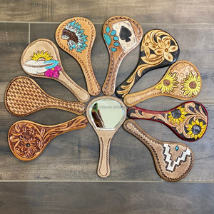 Espejos de maquillaje de cuero en relieve estampados hechos a mano florales personalizados genuinos regalos especiales de dama de honor con estilo de Rodeo occidental - Product Image 5