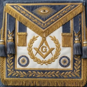 Tablier de Franc-Maçon Personnalisé de Luxe en Cuir Bleu Brodé Or 3D, Col Maçonnique à Coudre avec Pompons - Product Image 5