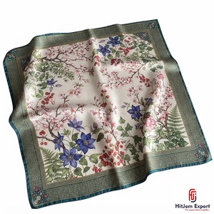 Écharpe carrée légère et douce pour femme, accessoire de mode, foulard imprimé personnalisé, fabricant textile OEM ODM, sur mesure Bali - Product Image 6