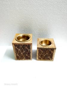 Brûleur d'encens en bois de qualité supérieure avec insert en laiton et motif géométrique sculpté, utilisation aromatique toute saison, support décoratif - Product Image 2