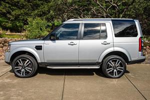 Land Rover LR4 HSE Lux Landmark Edition 2016 - Product Image 3