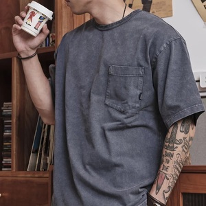 เสื้อยืดคอกลมแขนสั้นสีดำทรงปกติสำหรับผู้ชาย ผ้าเจอร์ซีย์คอตตอน 100% ระบายอากาศได้ดี แห้งเร็ว สวมใส่สบาย - Product Image 6