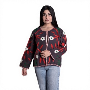 Manteau d'hiver matelassé brodé Suzani pour femme, très populaire, écologique, avec rembourrage en coton, taille XL, design imprimé, coupe courte - Product Image 1