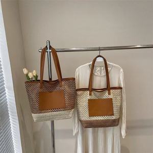 กระเป๋าสานแฟชั่นใหม่สำหรับผู้หญิง ดีไซน์ลำลอง จุของได้เยอะ มีซิปปิด เหมาะสำหรับเดินทาง ช้อปปิ้ง และใช้ในชีวิตประจำวัน - Product Image 1