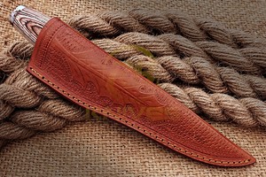 Couteau Puukko artisanal, couteau de chasse scandinave personnalisé, manche en bois vert, couteau de survie pour le camping et le bushcraft avec étui en cuir - Product Image 6
