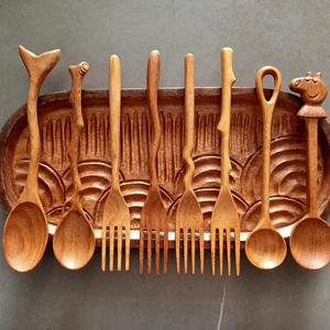 Cuchara de Madera Oscura Natural con Diseño de Cola de Ballena para Casa de Playa, Regalo de Inauguración para Amantes del Océano, Regalo para Pescadores - Product Image 1