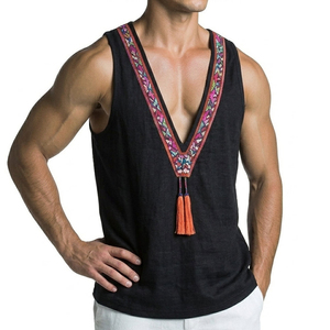 Débardeur ethnique pour homme de haute qualité, col en V profond, sans manches, avec détails à pampilles, vente en gros, personnalisable, mode estivale pour hommes - Product Image 1