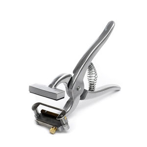 Pince à tatouer vétérinaire en acier inoxydable réutilisable, durable et réglable pour chevaux et grands animaux, applicateur d'oreilles à éperons pour marquage et identification - Product Image 3