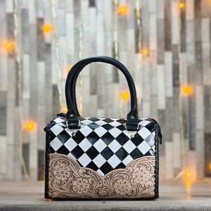 Bolsa de lona Speedy de cuero vacuno repujado de alta calidad, estilo occidental, a cuadros en blanco y negro, bolso grande de hombro para viajes y uso diario. - Product Image 1
