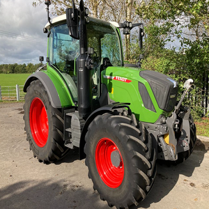 Tracteur Fendt offrant des performances puissantes sur le terrain, des composants durables, une traction 4x4, des commandes confortables et une efficacité optimale. - Product Image 5