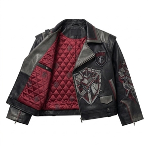 Blouson moto en cuir noir pour homme avec motif de bouclier brodé et accents rouges, col rabattable, fermeture éclair - Product Image 5