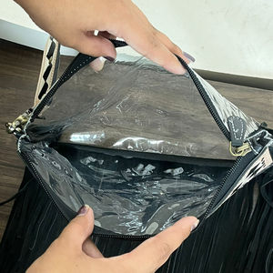 Venta al por mayor hecho a mano de cuero con flecos bandolera a cuadros PVC bolso transparente y de lujo para mujer mano Tooled monedero conjuntos a juego - Product Image 6