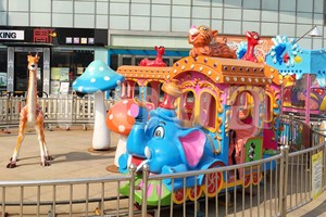 รถไฟฟ้าสำหรับเด็ก Nova Rides 14 ที่นั่ง วัสดุไฟเบอร์กลาสและเหล็ก สำหรับเล่นในร่ม/กลางแจ้ง เหมาะสำหรับโรงเรียนและท่อง<span class=keywords><strong>เที่ยว</strong></span> กำลังลดราคา - Product Image 3