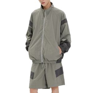 Vente en gros de veste coupe-vent zippée en molleton pour homme et ensemble short deux pièces sur mesure - Product Image 4