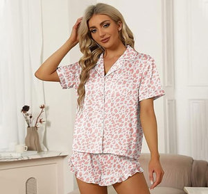 Conjunto de Pijama de Satén para Mujer, Manga Corta, Pantalones Cortos, Verde, Elegante, Cintura Elástica, Cuello Camisero, Corte Medio, Secado Rápido, Suave - Product Image 2