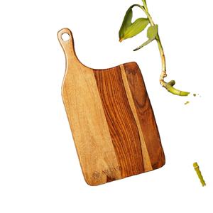 Tabla de Cortar de Madera Ecológica con Diseño Único - Utensilio de Cocina Resistente y Apto para Lavavajillas - Product Image 1