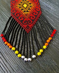 สร้อยคอลายนกอินทรีประดับลูกปัด งานฝีมือชนพื้นเมือง ลายชนเผ่า ของขวัญสไตล์โบโฮ ทำด้วยมือ วิซาริกา - Product Image 5