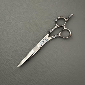 Ciseaux de barbier professionnels, lames en acier inoxydable, pointe arrondie, poignées en céramique et acier inoxydable, ciseaux de salon pour droitiers - Product Image 6