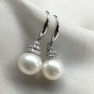 Pendientes de Plata S925 con Perlas de Agua Dulce de 9-10 mm, Redondos, de Buena Calidad, Juveniles y Elegantes para Mujeres Jóvenes - Product Image 2