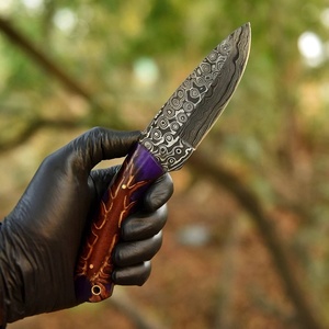 Cuchillo de Supervivencia y Caza de Acero de Damasco Hecho a Mano con Mango de Madera de Resina, Hoja de Punta Caída y Borde Recto, Grado Industrial ODM - Product Image 6