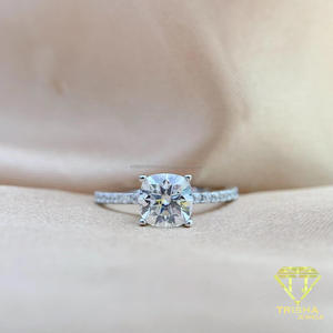Bague de fiançailles moderne en diamant de laboratoire taille coussin VVS, argent sterling 925, bijoux de mariage élégants pour femmes - Product Image 5