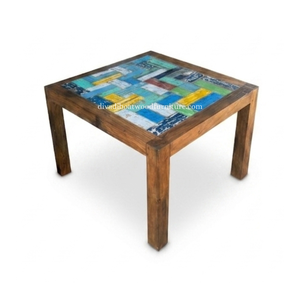Table à manger DIVADI, modèle carré à pieds fixes, patchwork, bois de bateau recyclé, design durable, écologique, pour intérieur et extérieur - Product Image 1