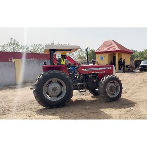 Tractor Massey Ferguson MF 375 4WD de 75 HP de Uso Pesado con Accesorio de Arado de Discos, Fabricado en Pakistán para Nigeria - Product Image 3