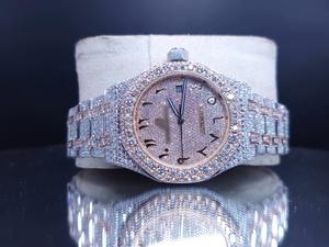 Montre de haute qualité avec cadran en verre en acier inoxydable et quartz, clarté VVS, moissanite, 5 mm, pour cadeau de mariage, disponible dans le monde entier - Product Image 5