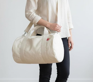 Sac de sport en toile couleur beige avec fermeture éclair, tissu durable, style décontracté pour l'exercice et le fitness - Product Image 5