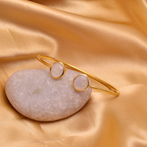Gorgeous Natural Moonstone Gemstone Bangle 925 <b>Solid</b> Sterling <b>Silver</b> Handmade Gemstone Bangle For Wholesale Suppliers - Product Image 1
