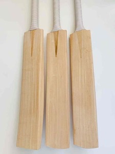 ไม้คริกเก็ตไม้เนื้อแข็ง ทนทาน น้ำหนักเบา และยืดหยุ่น - Product Image 2