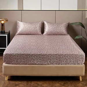 Sábana Plana Moderna con Estampado de Leopardo, 100% Poliéster, Lavable, para el Hogar, para Adultos, Uso en Todas las Estaciones - Product Image 4