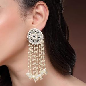 Pendientes Kashmiríes de Lujo Chapados en Oro para Mujer |   Pendientes Étnicos Tradicionales con Piedra Verde y Borlas de Perlas |   Nupcial - Product Image 1