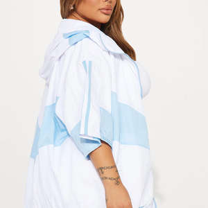 Ensemble de survêtement pour femme personnalisé de haute qualité, anti-UV, séchage rapide, léger, coupe-vent, avec sweat à capuche zippé et short, automne - Product Image 5