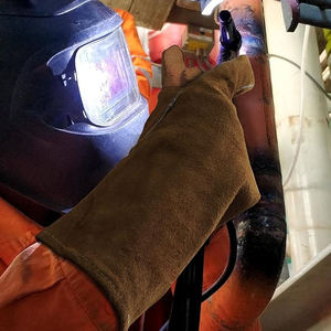 Guantes de soldadura de cuero de última moda al por mayor, guantes de soldadura TIG MIG industriales para trabajo en exteriores con pantalla táctil, en venta. - Product Image 2